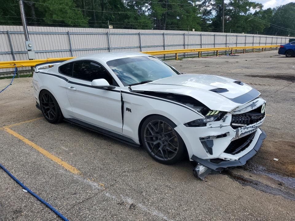 2018 FORD MUSTANG GT 4