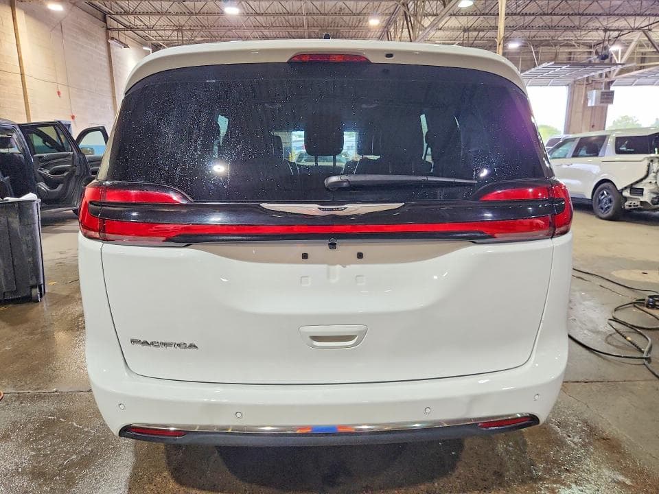 2026 CHRYSLER PACIFICA SELECT 6
