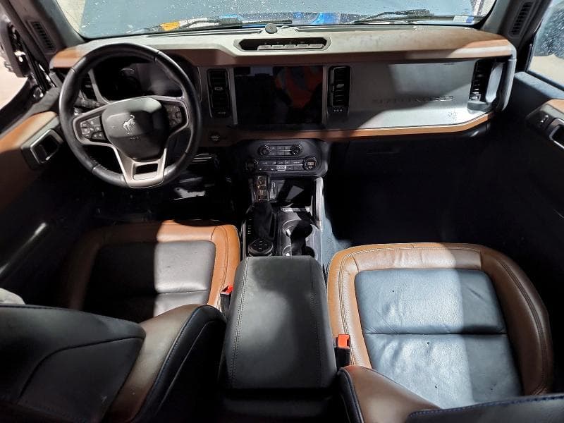 2024 FORD BRONCO OUTER BANKS 8