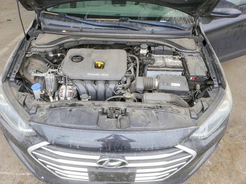 2017 HYUNDAI ELANTRA SE 11