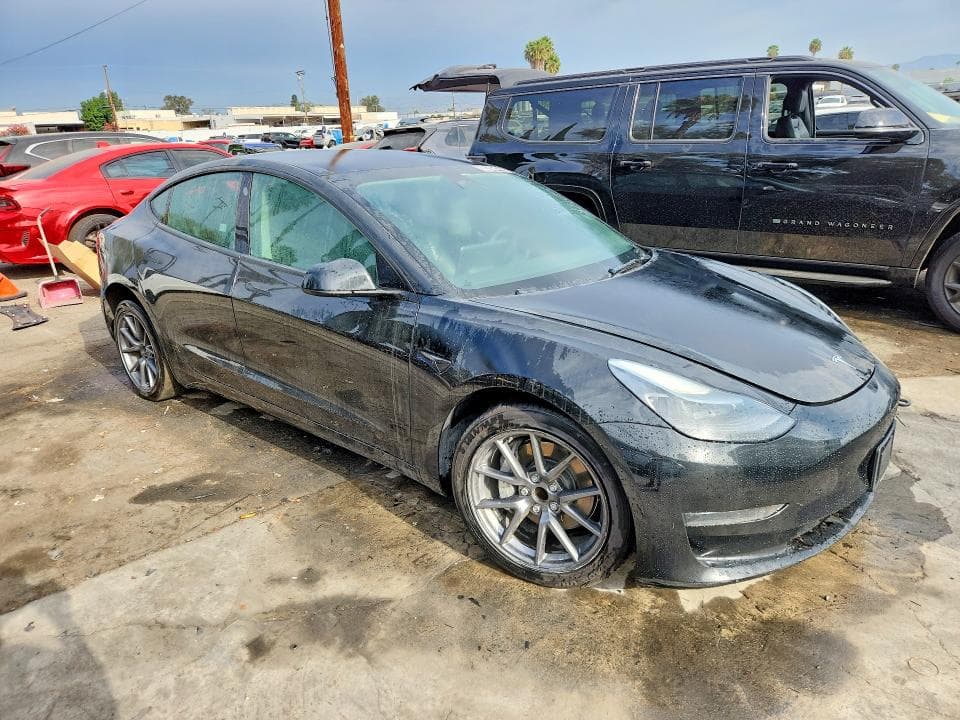 2023 TESLA MODEL 3 4