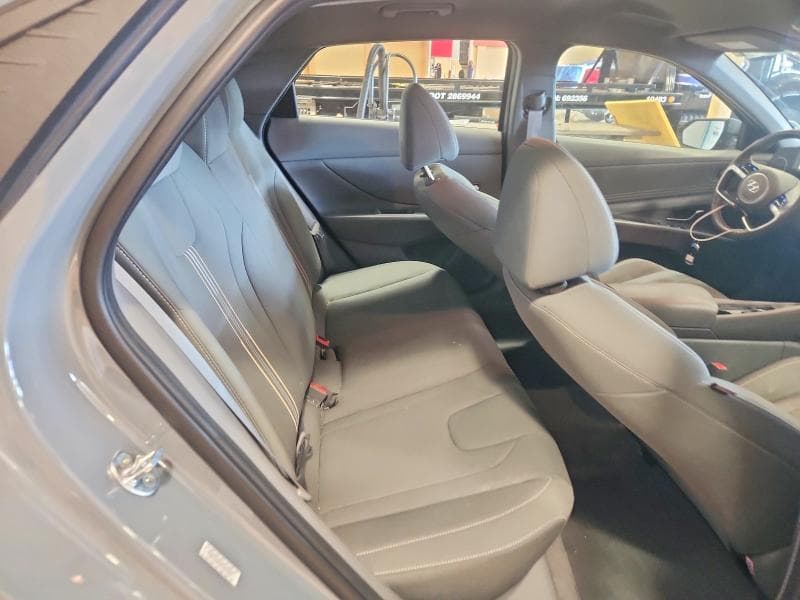 2023 HYUNDAI ELANTRA SEL 10