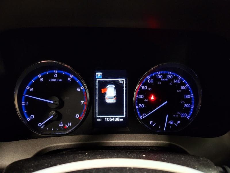 2018 TOYOTA RAV4 LE 9