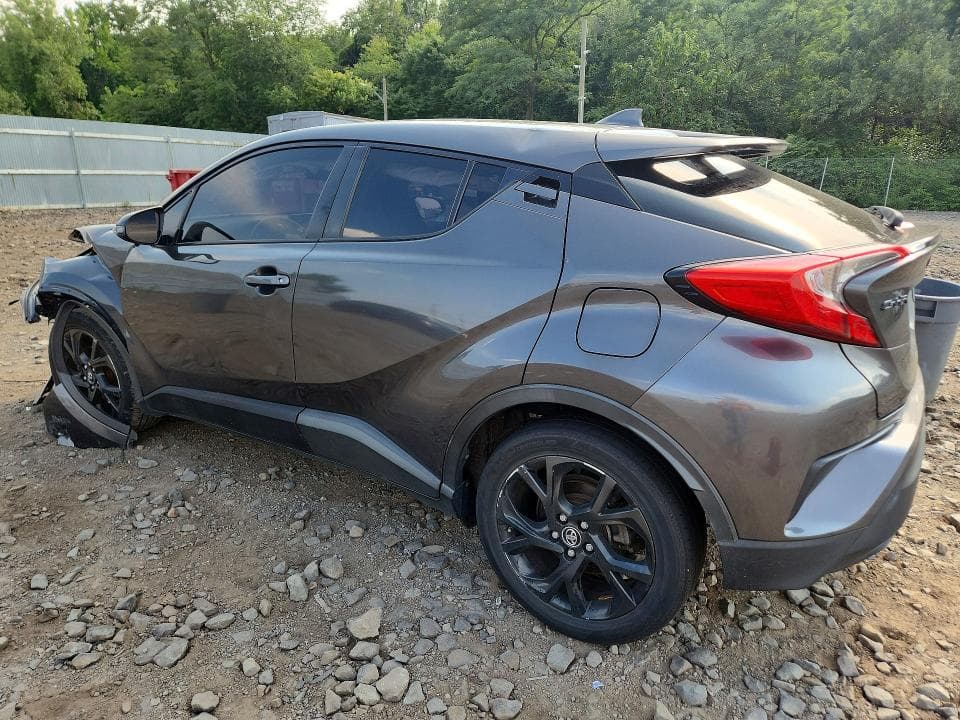 2018 TOYOTA C-HR XLE PREMIUM 2