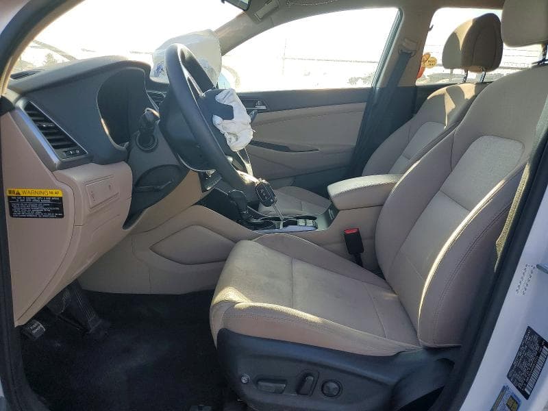 2017 HYUNDAI TUCSON SE 7