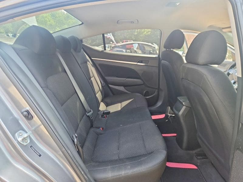 2019 HYUNDAI ELANTRA SEL 10