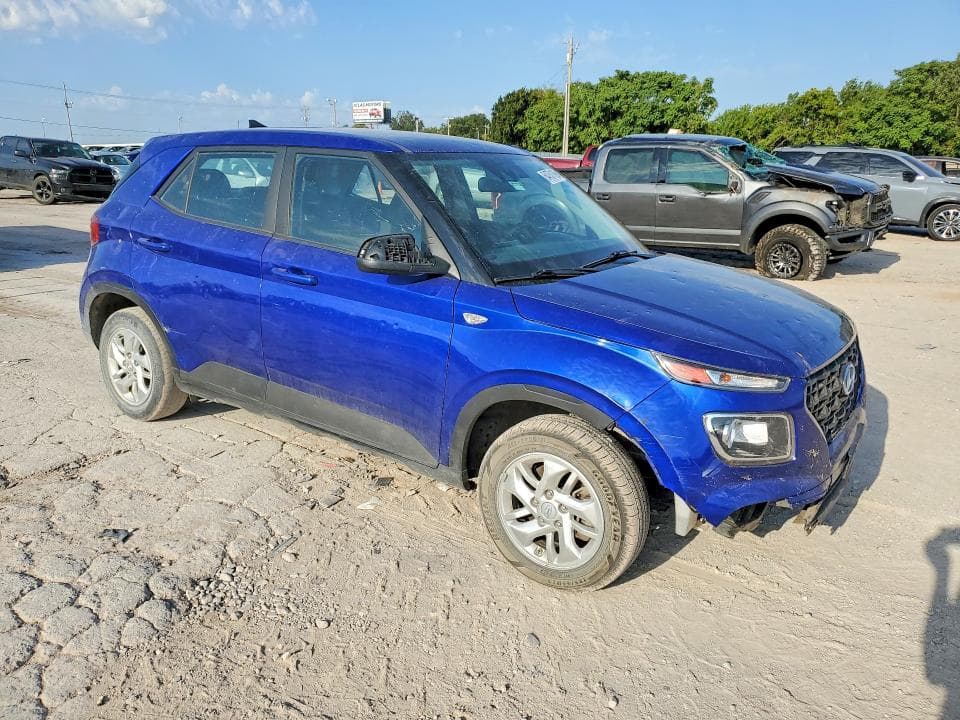 2021 HYUNDAI VENUE SE 4
