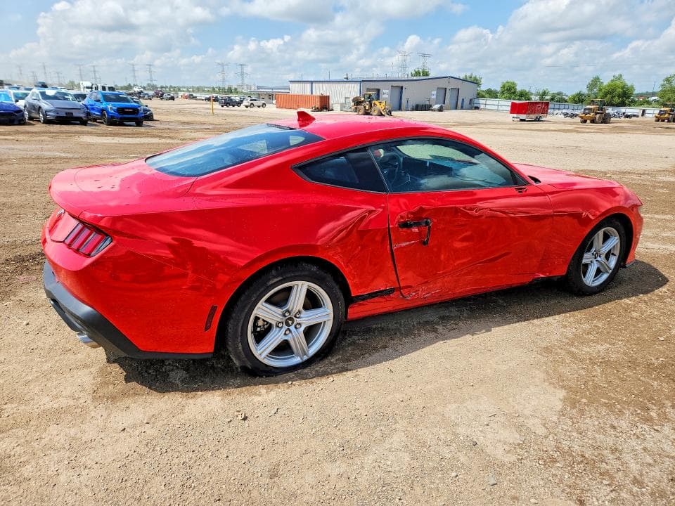 2026 FORD MUSTANG 3