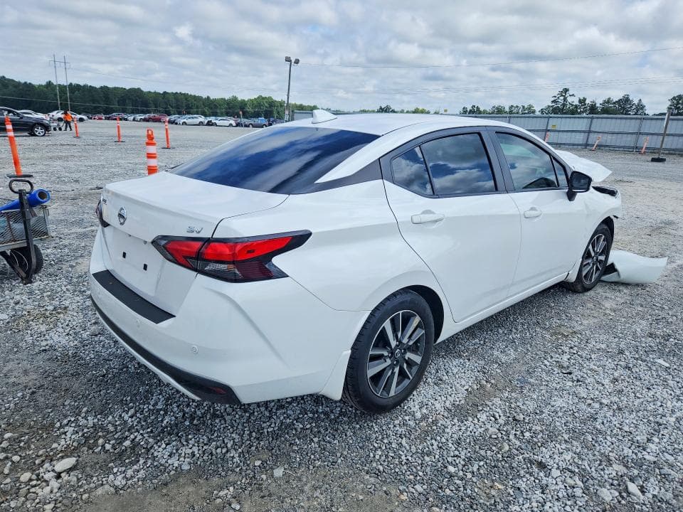 2021 NISSAN VERSA SV 3