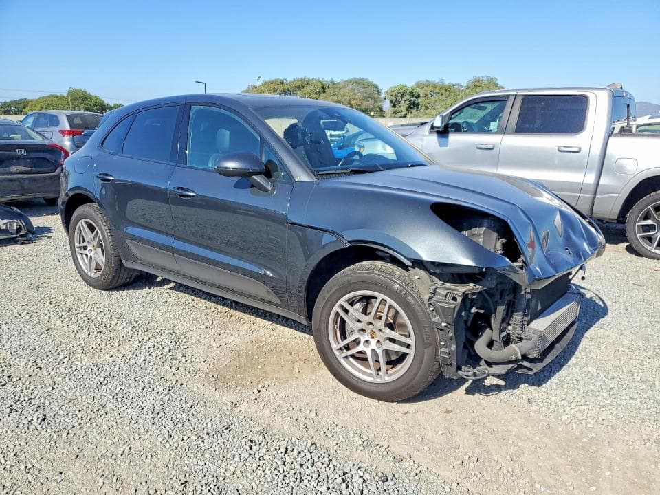 2020 PORSCHE MACAN 4