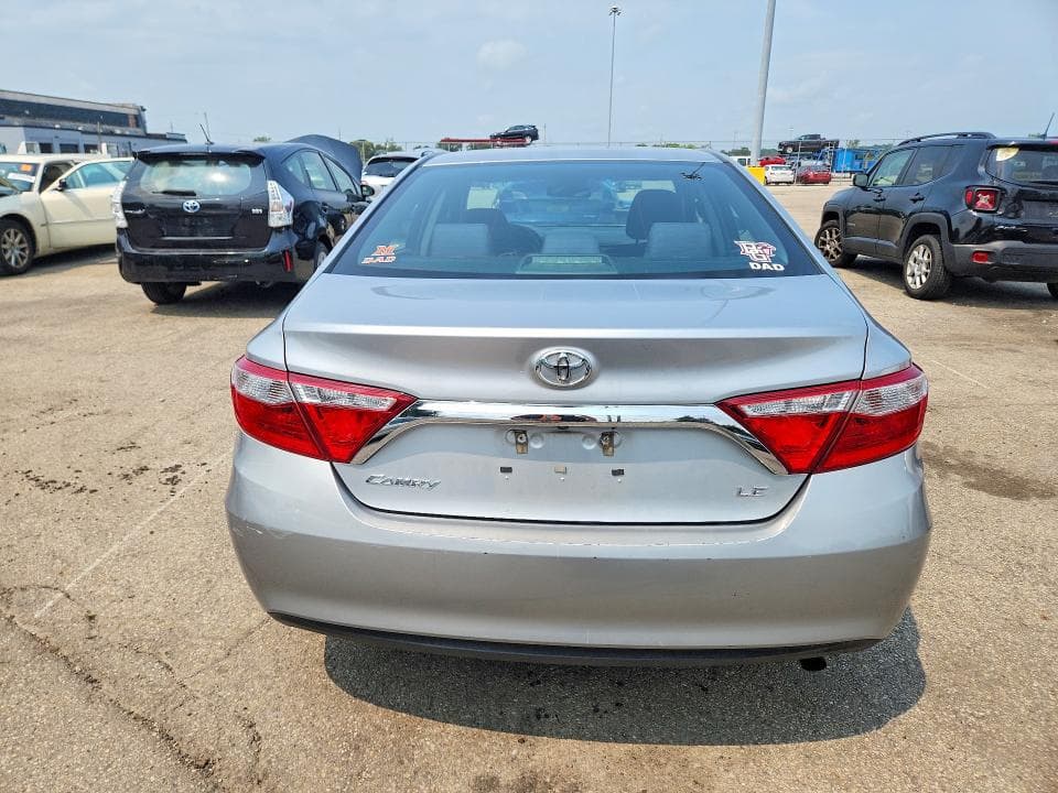 2017 TOYOTA CAMRY LE 6