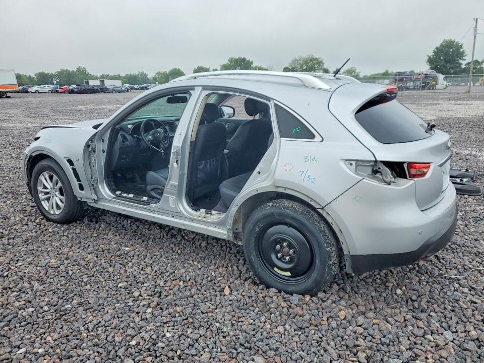 2017 INFINITI QX70 BASE 2