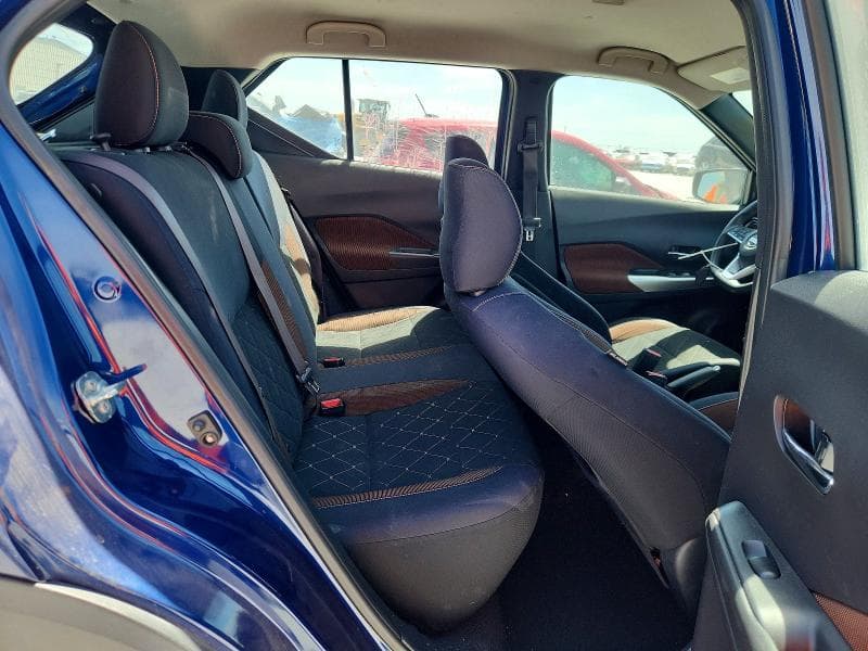 2018 NISSAN KICKS S 11