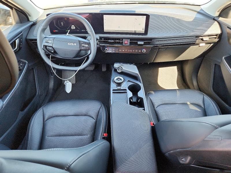 2025 KIA EV6 WIND 8