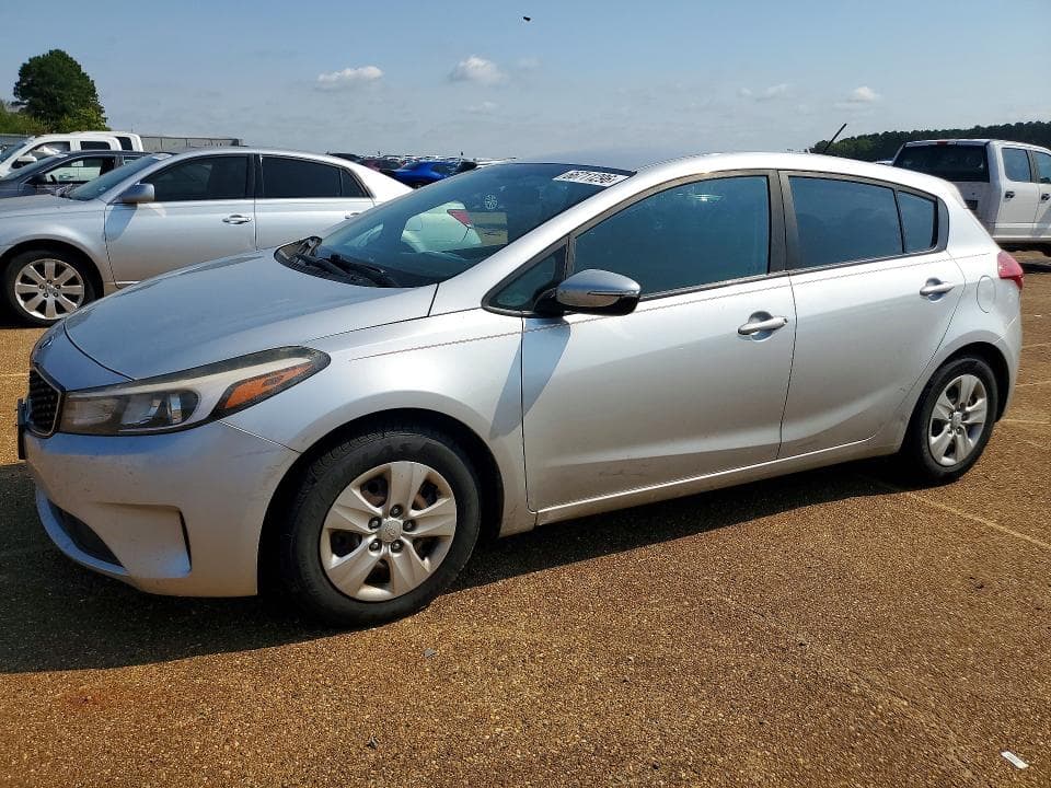 2017 KIA FORTE5 LX - 1