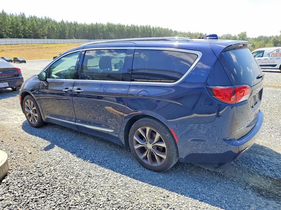 2017 CHRYSLER PACIFICA LIMITED 2