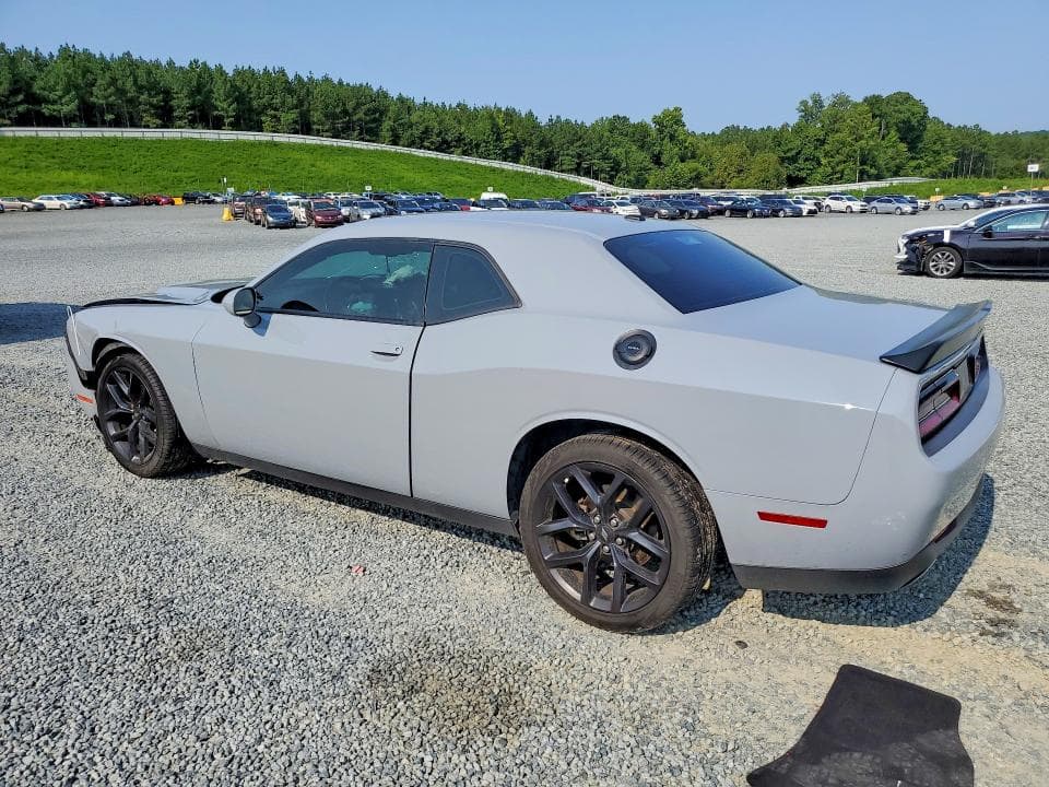 2022 DODGE CHALLENGER SXT 2