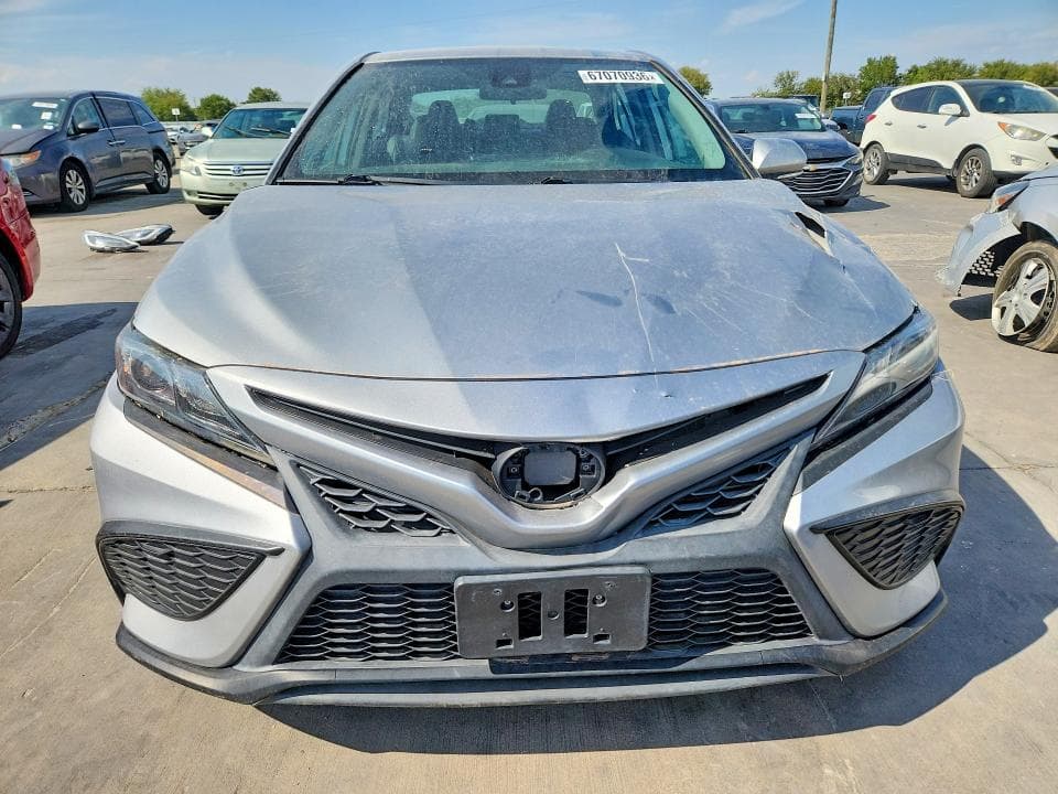 2022 TOYOTA CAMRY SE 5