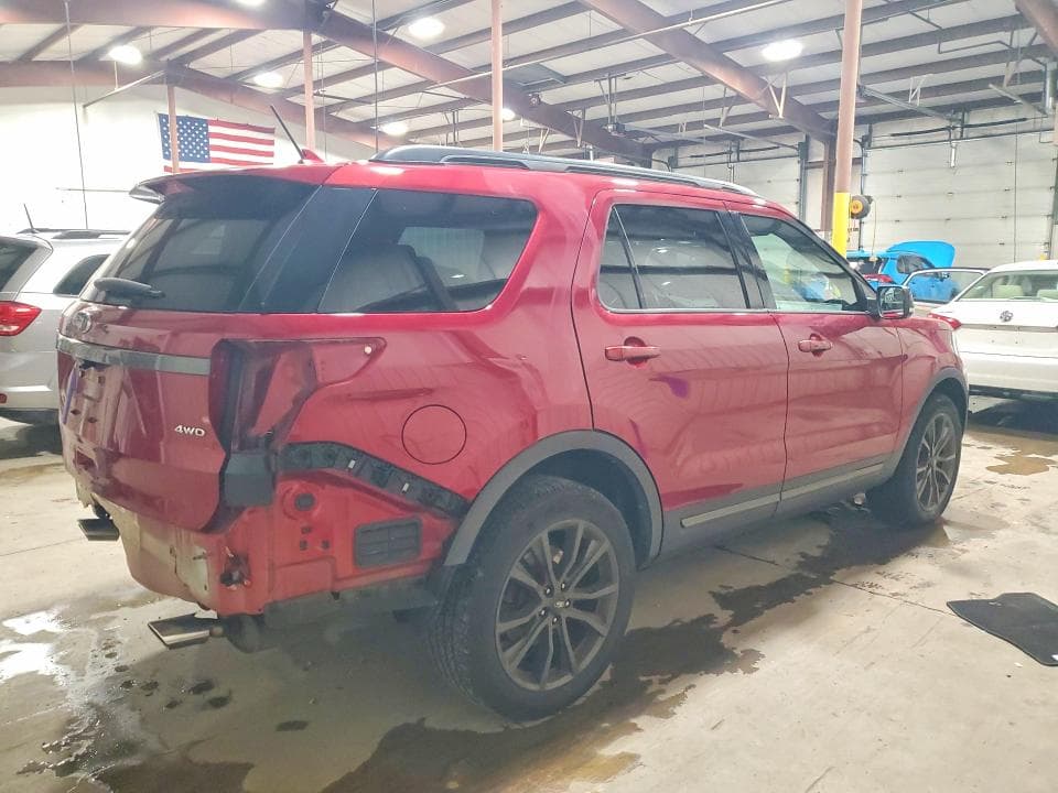 2018 FORD EXPLORER XLT 3