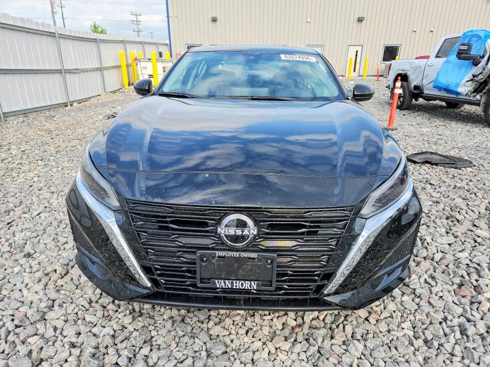 2024 NISSAN ALTIMA SV 5