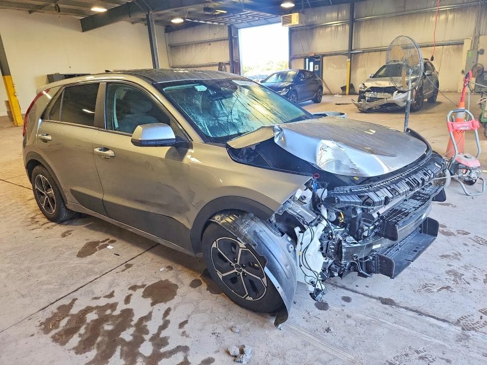 2026 KIA NIRO LX 4