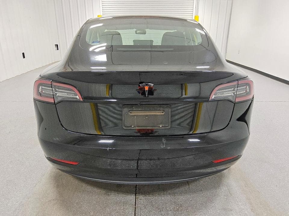 2019 TESLA MODEL 3 6