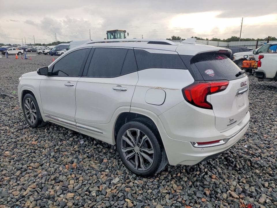2021 GMC TERRAIN DENALI 2