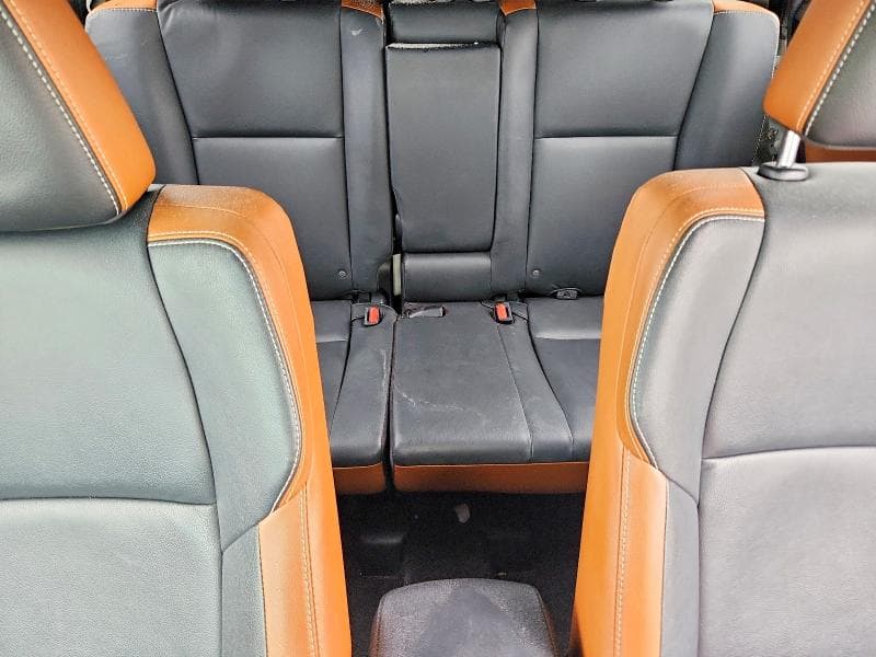 2017 TOYOTA RAV4 SE 10