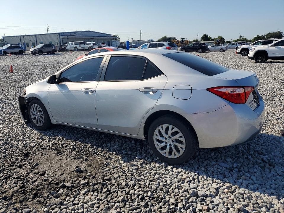 2017 TOYOTA COROLLA LE 2