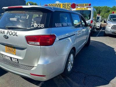 2017 KIA SEDONA L 4