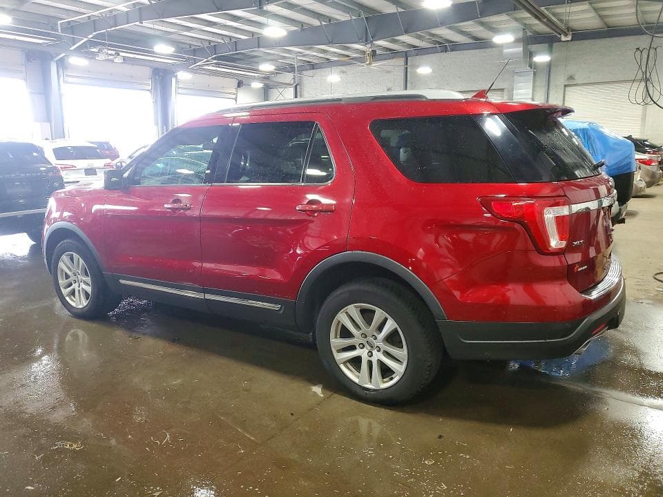 2018 FORD EXPLORER XLT 2