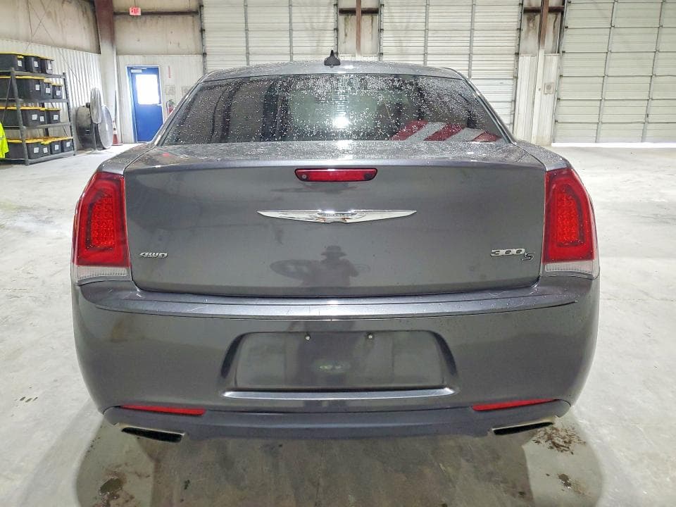 2019 CHRYSLER 300 S 6