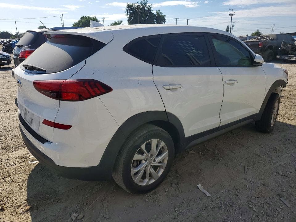 2020 HYUNDAI TUCSON SE 3