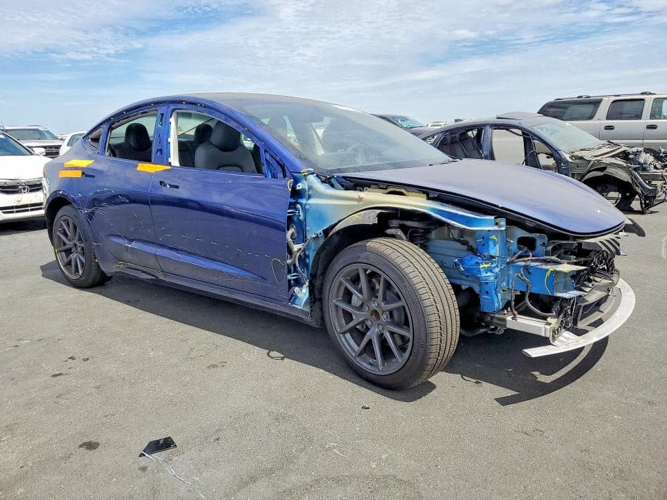 2023 TESLA MODEL 3 4
