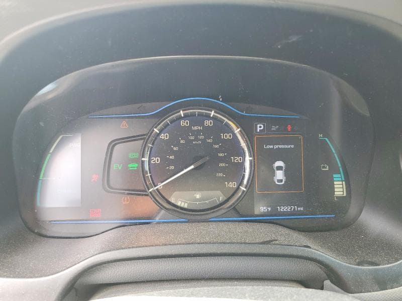2019 HYUNDAI IONIQ PLUG-IN HYBRID BASE 9