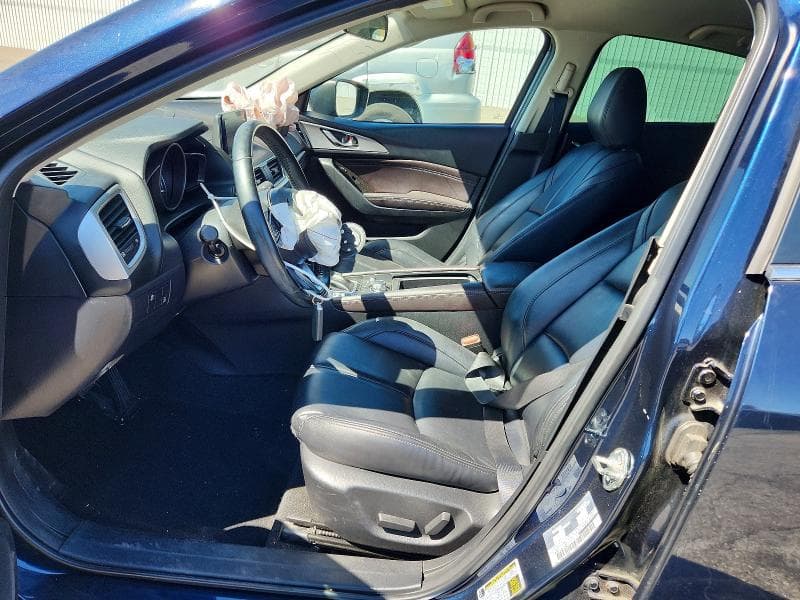 2018 MAZDA 3 TOURING 7