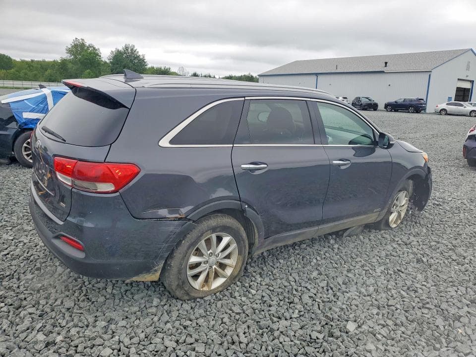 2018 KIA SORENTO LX 3