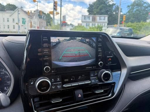 2020 TOYOTA HIGHLANDER XLE 8