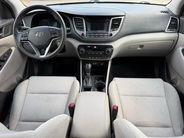 2018 HYUNDAI TUCSON SE 9