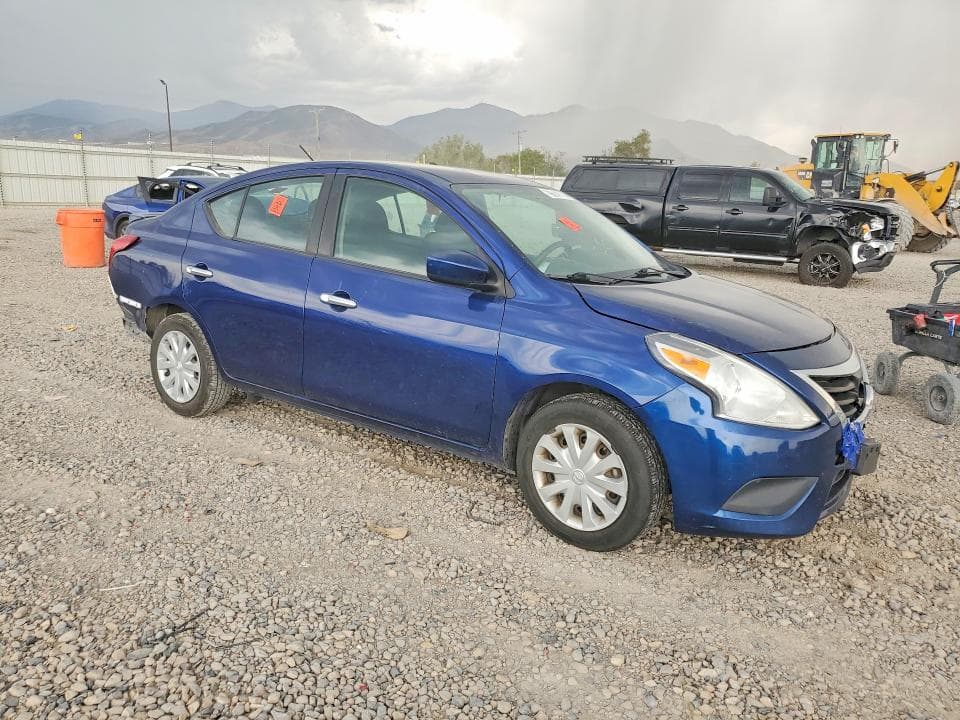 2018 NISSAN VERSA SV 4