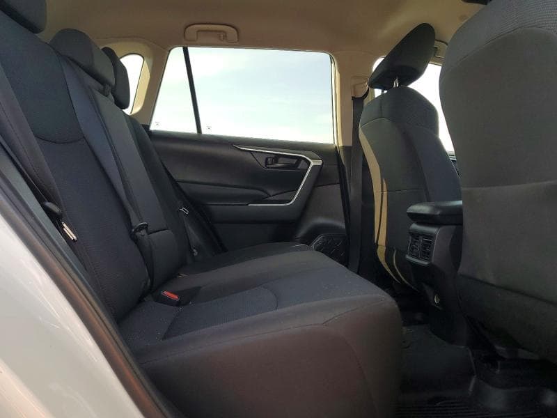 2023 TOYOTA RAV4 LE 11