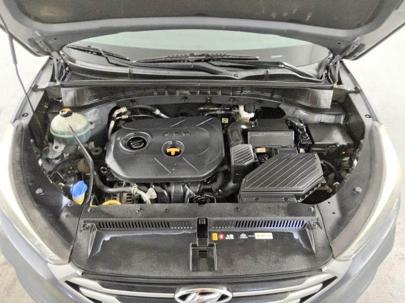 2017 HYUNDAI TUCSON SE PLUS 12