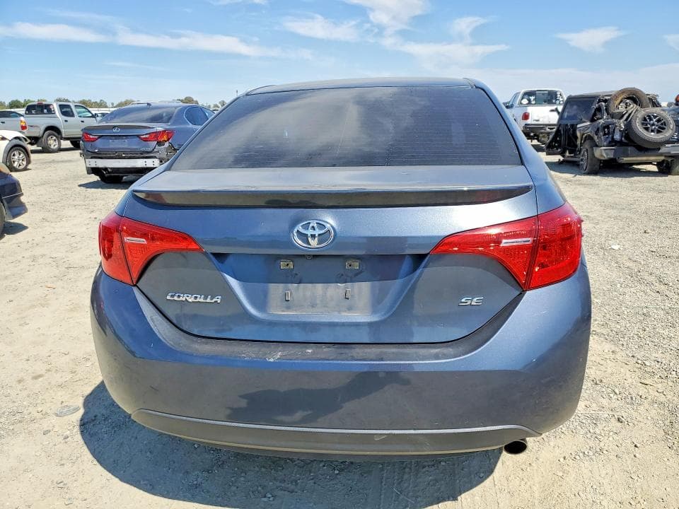 2017 TOYOTA COROLLA SE 6