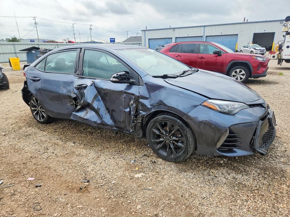 2017 TOYOTA COROLLA SE 4