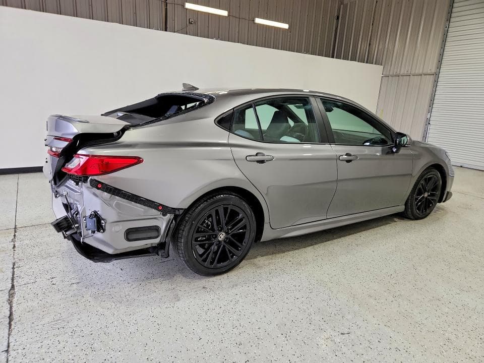 2025 TOYOTA CAMRY SE 3