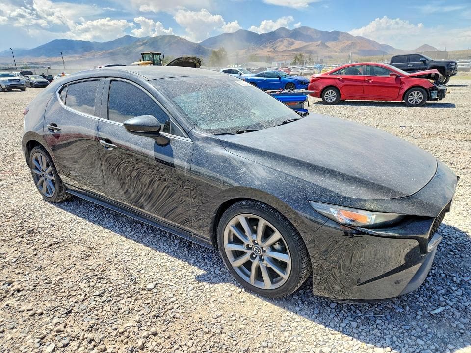 2019 MAZDA 3 4