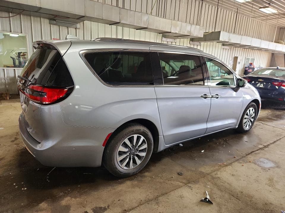 2021 CHRYSLER PACIFICA HYBRID TOURING L 3
