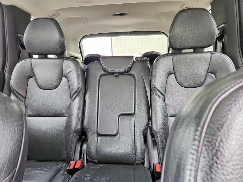 2018 VOLVO XC90 T6 10
