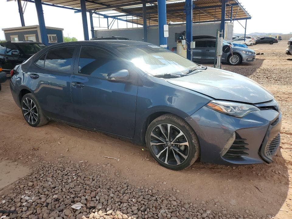 2017 TOYOTA COROLLA SE 4
