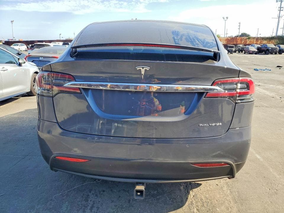 2020 TESLA MODEL X 6